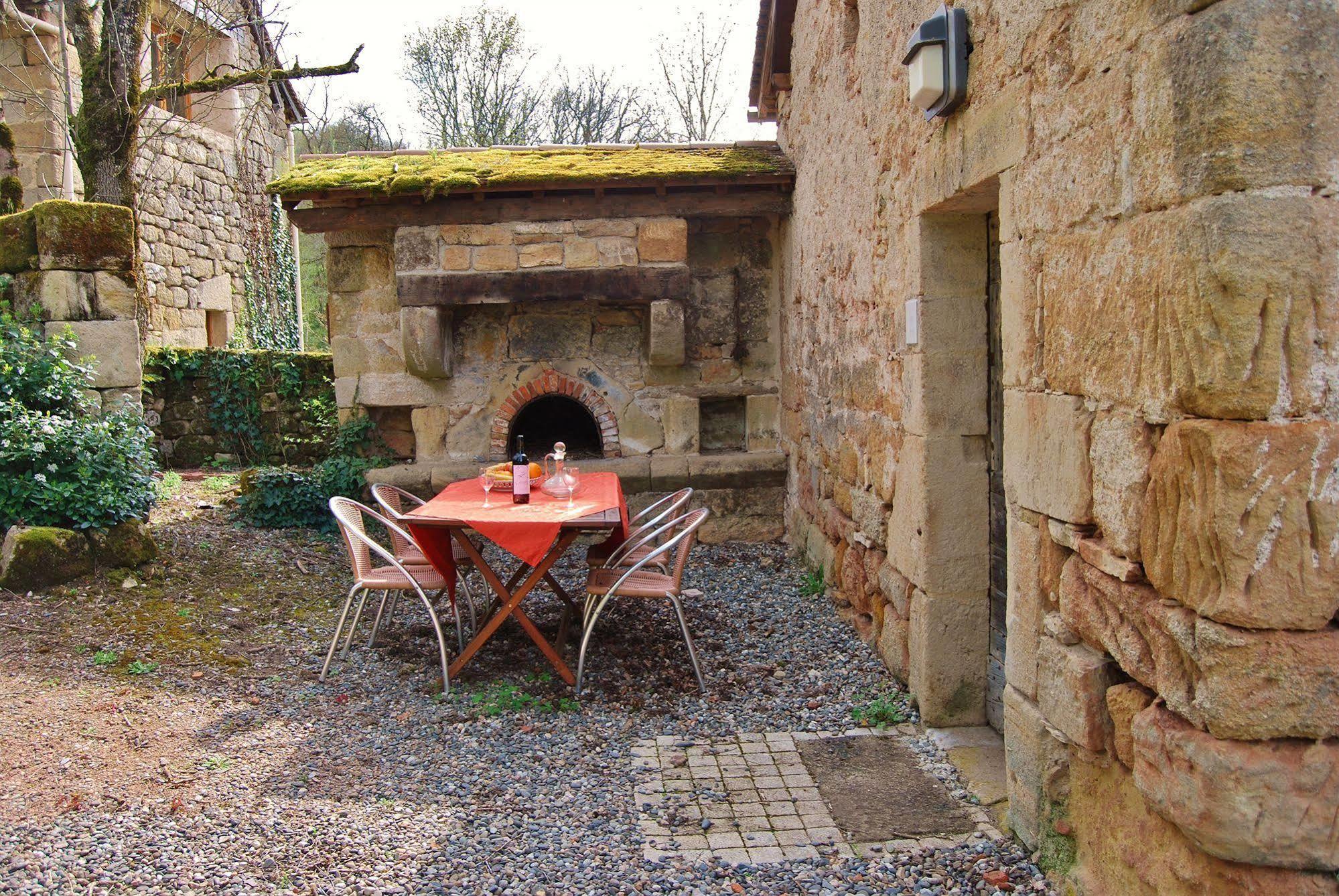 Hotel Restaurant Le Murier De Viels - Grand Figeac Causse-et-Diege Eksteriør billede