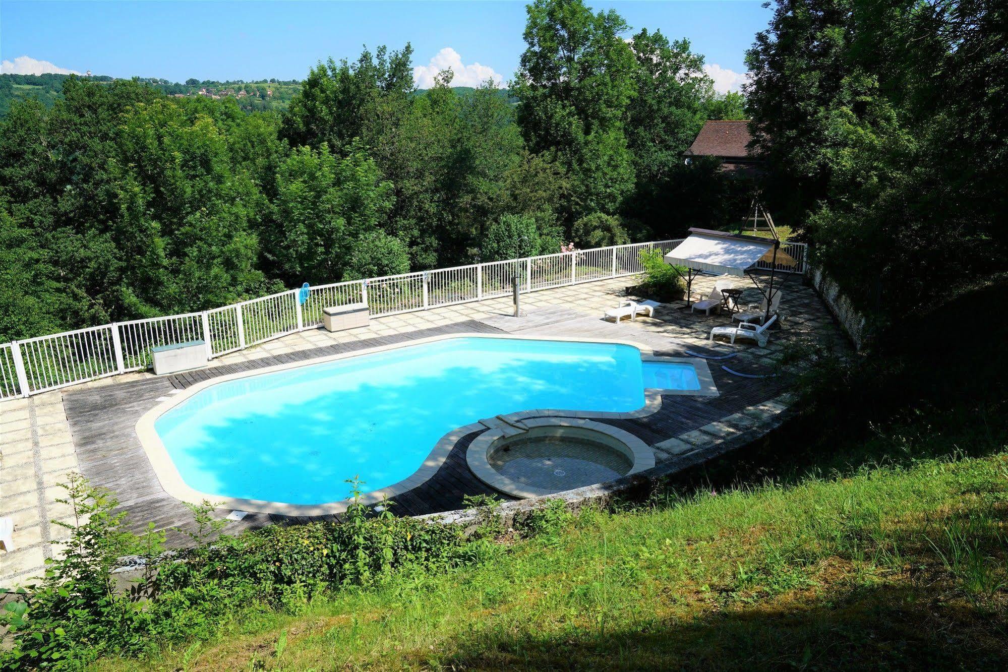 Hotel Restaurant Le Murier De Viels - Grand Figeac Causse-et-Diege Eksteriør billede